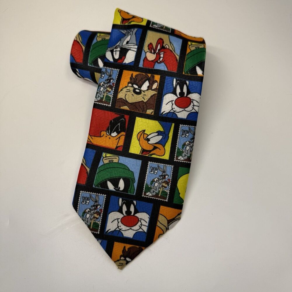 Vintage 1997 Looney Tunes Stamp Collection Neck Tie